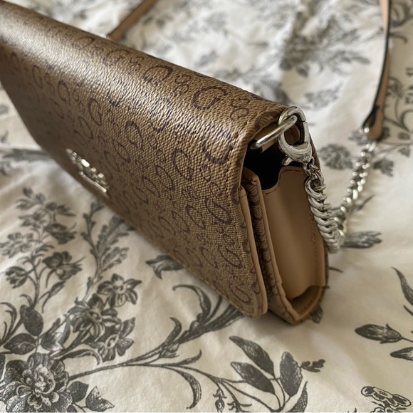 Guess Wallet Purse - Picture 3 of 5